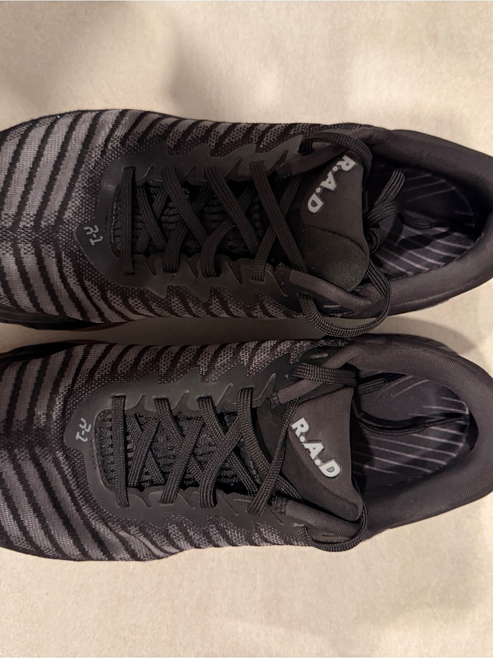 R.A.D R1 Black and Gum sz 10